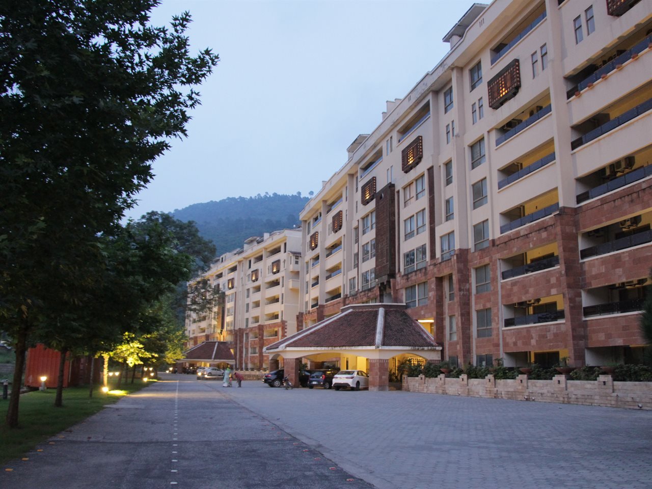 Country Club Apartments, Murree